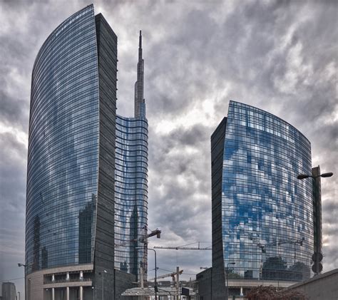 Milan (Italy) skyline: 2012 | Page 2 | SkyscraperCity Forum