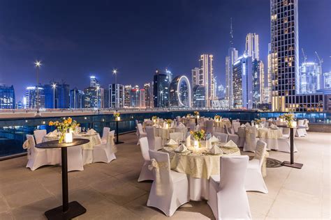 Radisson Blu Hotel, Dubai Canal View | Arabia Weddings