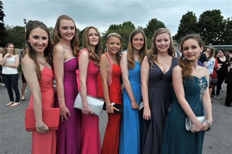 Broadwater School Year 11 prom - Surrey Live