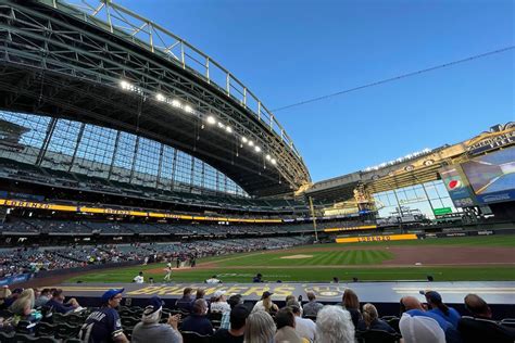 The Ultimate Guide to the Milwaukee Brewers Stadium