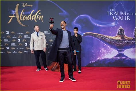 Photo: will smith mena massoud naomi scott aladdin premiere berlin 27 ...