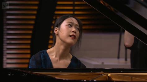 Yeol Eum Son 손열음, Rachmaninoff Piano Concerto No.2 10.5.2023 - YouTube