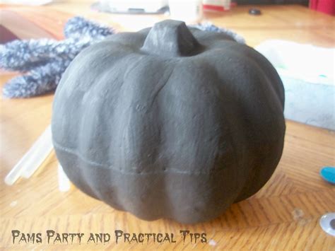 Pams Party & Practical Tips: Bat and Spider Pumpkins