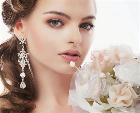 Memorable Wedding: The Best Wedding Makeup Tips