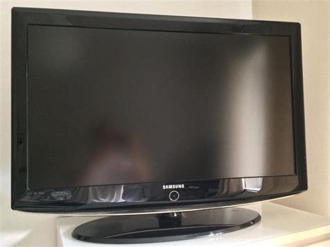 Samsung 37” Inch LCD TV LE37R87BD WORKS BUT HAS A FAULT FOR/NEEDS ...