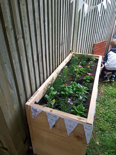 Didcot Library opens new garden space - Oxford Wood Recycling