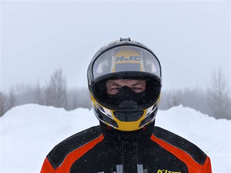 Visor Anti-Fogging Tips For Your Snowmobile Helmet