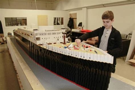 The World's Largest Titanic LEGO Model Built From 56 Thousand Bricks ...