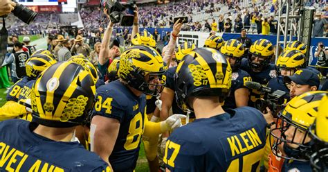 Michigan football roster tracker: Who's staying, who's going