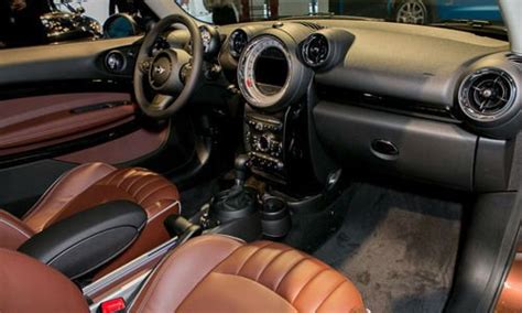 2017 Mini Paceman Interior