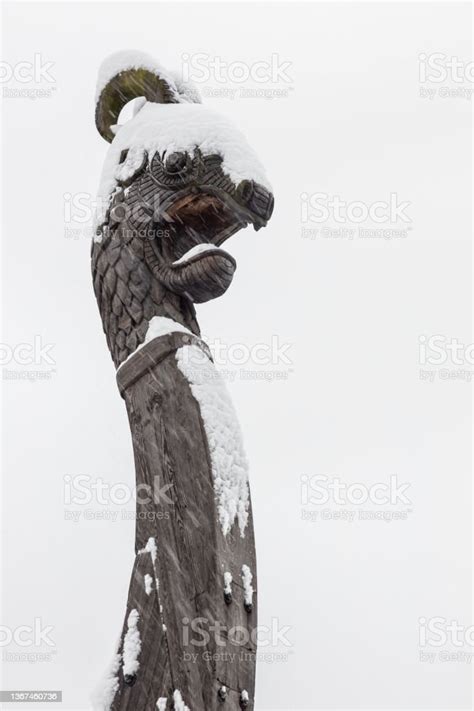 Wooden Dragon Head On Drakkar In The Grey Sky Stock Photo - Download Image Now - Ancient, Boat ...