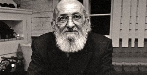 Paulo Freire Biography - Childhood, Life Achievements & Timeline