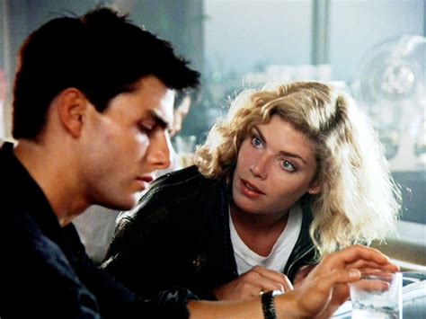 Top Gun - Movie Still Film Top Gun, Top Gun Movie, Kelly Mcgillis, Jennifer Connelly, Old Movies ...