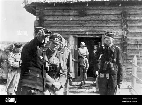 Heinz guderian officers eastern front Black and White Stock Photos ...