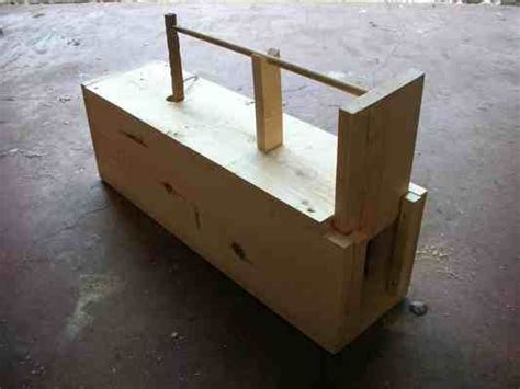 Free live trap plans for building a box trap to catch rabbits ...