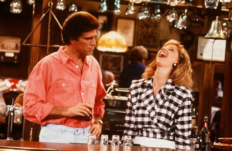 ‘Cheers’ Said Goodbye 25 Years Ago: Raise a Toast With These 9 Essential Episodes - NYT Watching