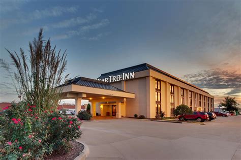 Pear Tree Inn West Cape Girardeau - I-55, Exit 96, MO - See Discounts