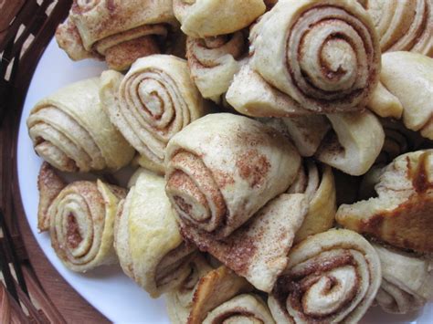 Stirring the Pot: Tessa Kiros' Finnish Cinnamon and Cardamom Buns