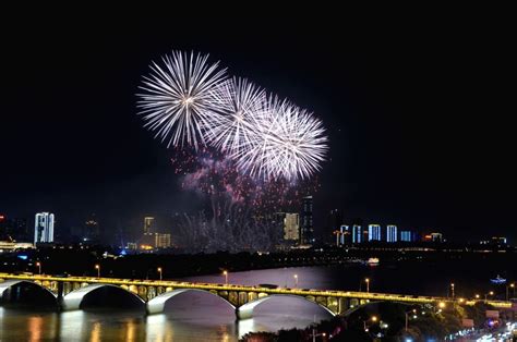 CHINA-NATIONAL DAY-CELEBRATION-FIREWORKS