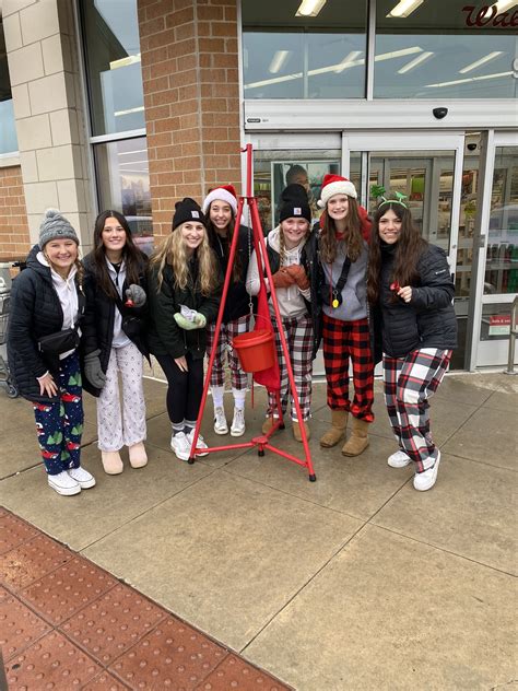 🌟 Spreading Holiday... - Burlington High School, Wisconsin