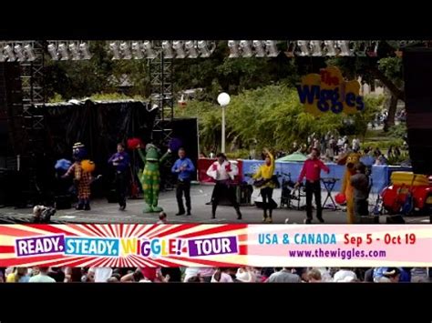 The Wiggles' "Do the Propeller" Live in Concert - YouTube