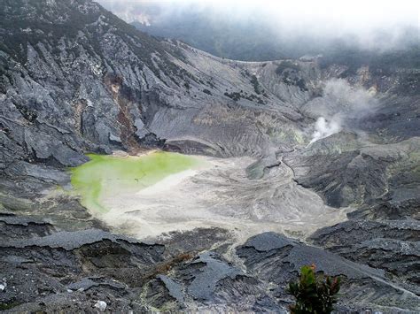 Tangkuban Perahu - Tips, Location, Tours and Information