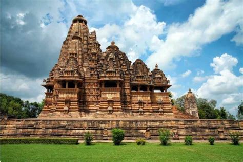 Khajuraho City Tourism - Famous Temple of Khajuraho