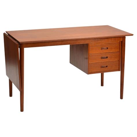 Scandinavian Modern Desks and Writing Tables - 387 For Sale at 1stDibs ...