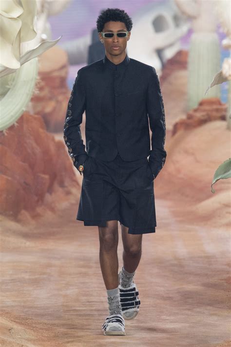 DIOR MEN’S SUMMER 2022 SHOW | CRASH Magazine