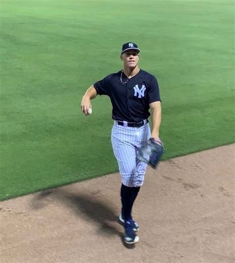 ปักพินโดย Masashi Otobe ใน New York Yankees