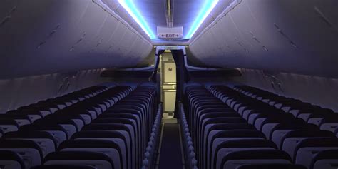 KLM's renewed Boeing 737-800 cabin interiors - Aircraft Interiors International