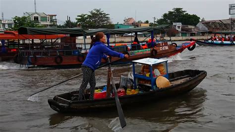 Cần Thơ Floating Market Vietnam越南湄公河三角洲采風芹苴水上市場 - YouTube