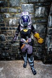 Mass Effect cosplay: Stunning Tali