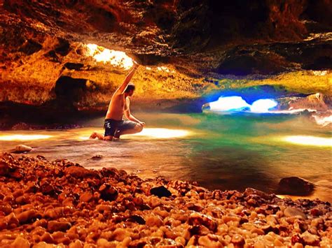 Mermaid Cave Oahu - Ultimate guide to visiting Oahu - Live Your Aloha