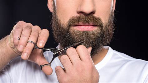 How to trim a beard