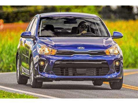 2020 Kia Rio Pictures: | U.S. News