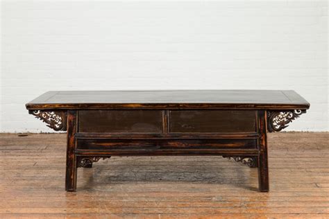 Chinese Qing Dynasty 19th Century Black Lacquer Coffee Table with Two Drawers For Sale at 1stDibs