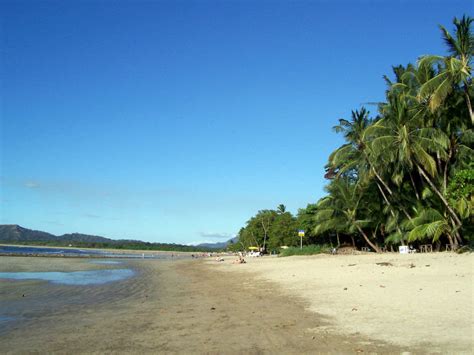 Tamarindo Surfing