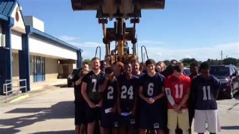 Eau Gallie football team takes the ALS challenge | USA TODAY High ...