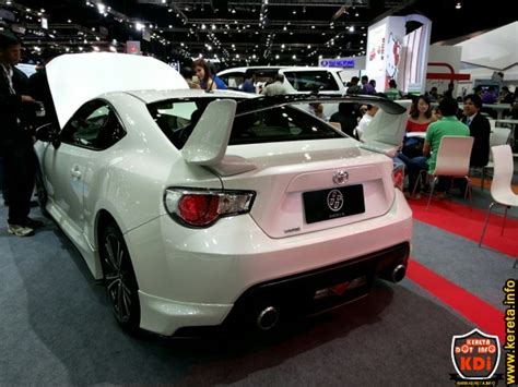 WHITE TOYOTA FT 86 C-45 BOXER ENGINE MODIFIED WITH FULL AERO KIT