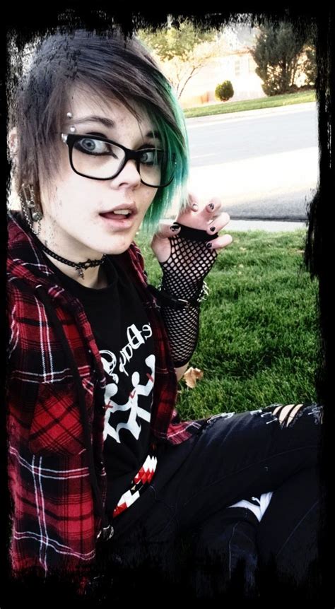 Scene Emo, Scene Kids, Scene Queens, Jet Black Hair, Long Bangs, Punk ...