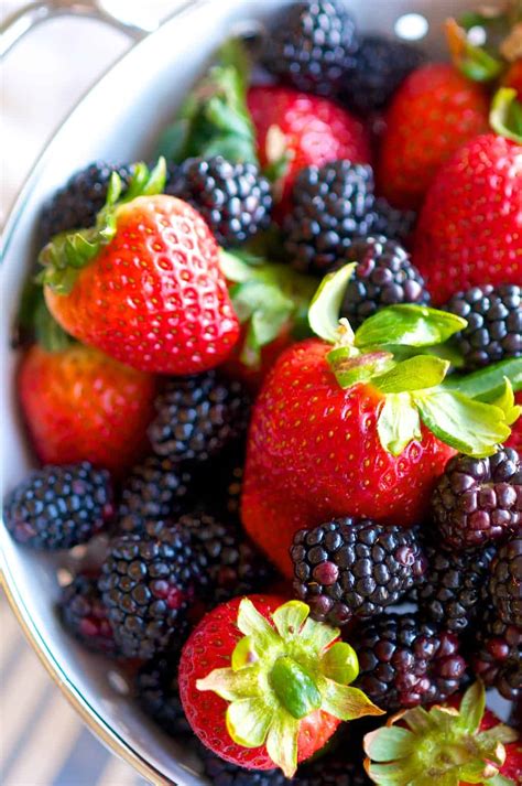 Springtime Mixed Berry Salad - Aberdeen's Kitchen