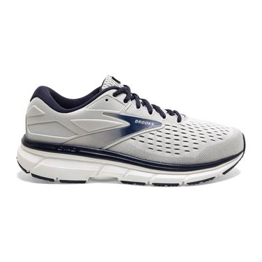 Running Shoes for Flat Feet | Brooks Running