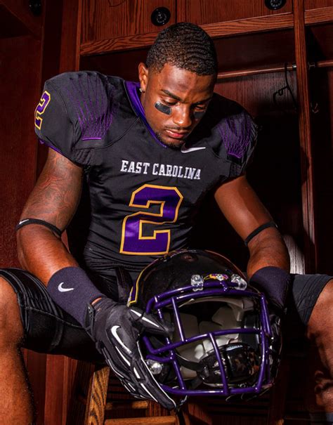 East Carolina unveils fantastic all-black uniforms