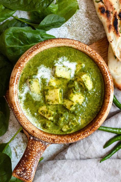 Easy Palak Paneer Recipe - Stovetop version!- The Foreign Fork