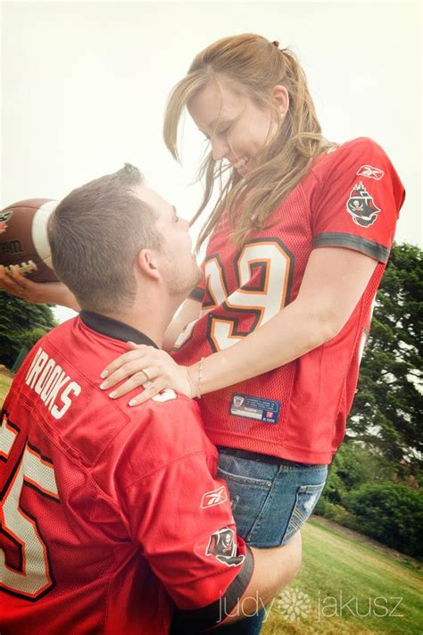 football | Romantic photos couples, Engagement photography, Football engagement pictures