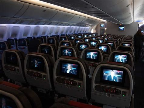 American Airlines Boeing 777-300ER Main Cabin Economy Class Photoso ...