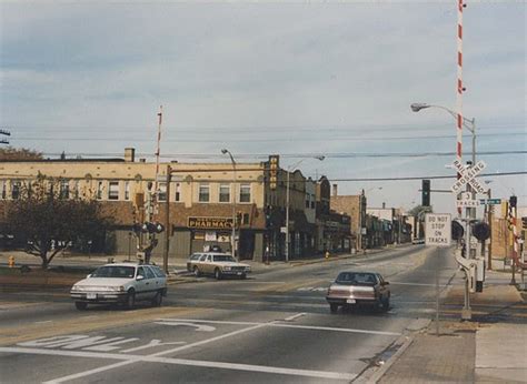 Eddie's Rail Fan Page: Downtown Westmont Illinois. November 1989.