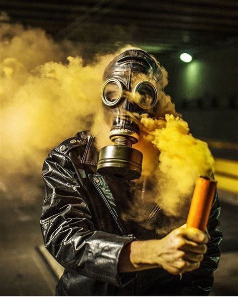 Gas Mask Art, Masks Art, Gas Masks, Smoke Bomb Photography, Art Photography, Smoke Mask, Color ...