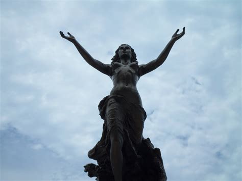 Crazy Life Story Starting Now: Mazatlán Mexico statues along El Malecón